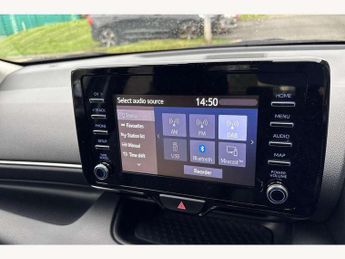 Toyota Yaris 1.5 Hybrid Icon 5dr CVT