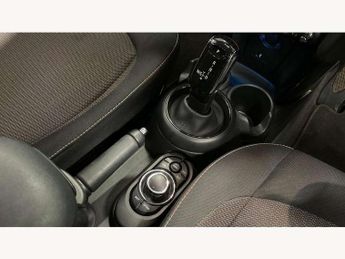 MINI Hatchback 5dr 1.5 Cooper Classic 5dr Auto