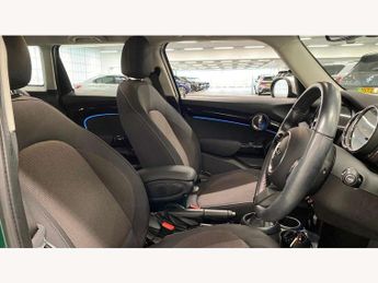 MINI Hatchback 5dr 1.5 Cooper Classic 5dr Auto