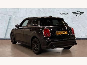 MINI Hatchback 5dr 1.5 Cooper Classic 5dr Auto [Comfort/Nav Pack]