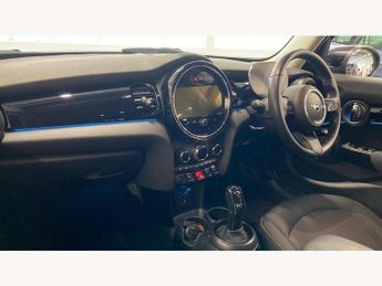MINI Hatchback 5dr 1.5 Cooper Classic 5dr Auto [Comfort/Nav Pack]