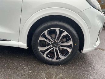 Ford Puma 1.0 EcoBoost Hybrid mHEV ST-Line 5dr DCT