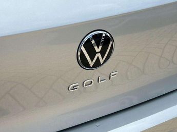 Volkswagen Golf 1.5 eTSI 150 Style 5dr DSG
