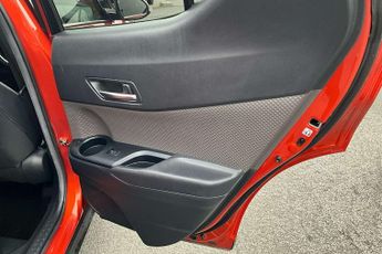 Toyota C-HR 2.0 Hybrid Orange Edition 5dr CVT