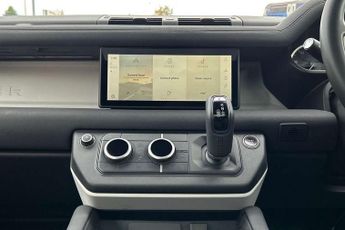 Land Rover Defender 3.0 D250 X-Dynamic SE 110 5dr Auto [7 Seat]