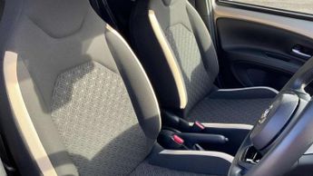 Toyota Aygo X 1.0 VVT-i Edge 5dr Auto