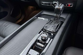 Volvo XC60 2.0 T4 190 Edition 5dr Geartronic