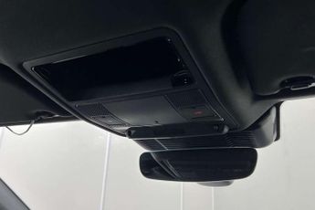 Land Rover Range Rover Evoque 2.0 D200 R-Dynamic S 5dr Auto