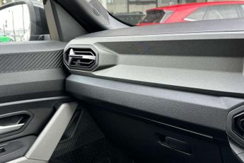 Dacia Journey 1.8 Hybrid 155 Journey 5dr Auto