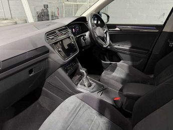 Volkswagen Tiguan 1.4 TSI eHybrid Elegance 5dr DSG