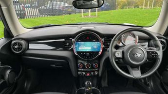 MINI Hatchback 1.5 Cooper Classic 3dr Auto