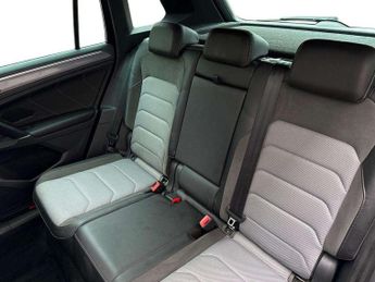 Volkswagen Tiguan 2.0 TDi 150 4Motion R-Line 5dr DSG