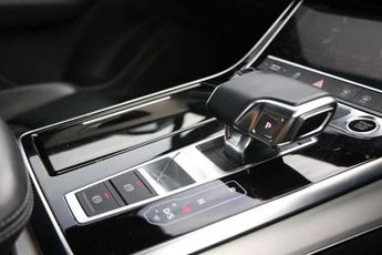 Audi Q7 55 TFSI Quattro S Line 5dr Tiptronic