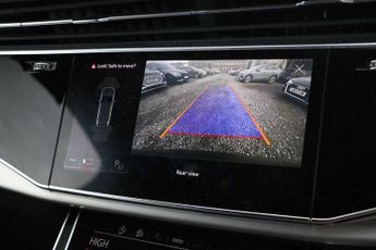 Audi Q7 55 TFSI Quattro S Line 5dr Tiptronic