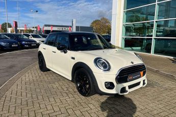 MINI Hatchback 5dr 1.5 Cooper Sport II 5dr Auto