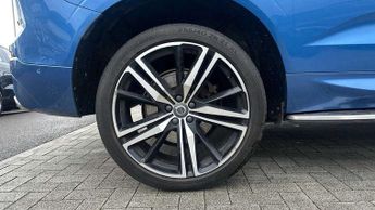 Volvo XC60 2.0 T8 Recharge PHEV R DESIGN Pro 5dr AWD Auto
