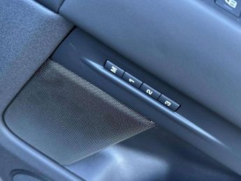 Land Rover Range Rover Evoque 2.0 D200 Dynamic HSE 5dr Auto