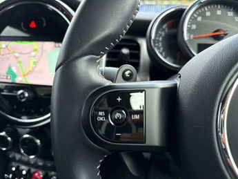 MINI Hatchback 5dr 2.0 Cooper S Exclusive 5dr Auto