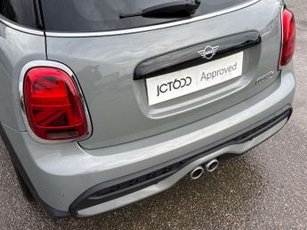 MINI Hatchback 5dr 2.0 Cooper S Exclusive 5dr Auto