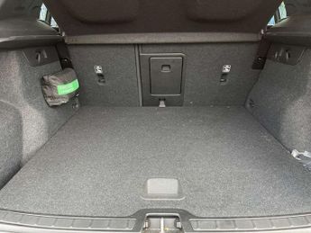 Volvo XC40 Recharge 1.5 T4 Recharge PHEV Core Bright 5dr Auto