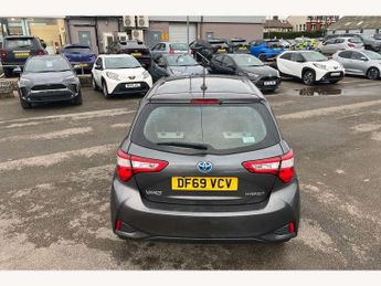 Toyota Yaris 1.5 Hybrid Icon 5dr CVT