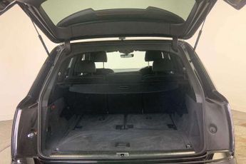 Audi Q7 55 TFSI Quattro Black Edition 5dr Tiptronic