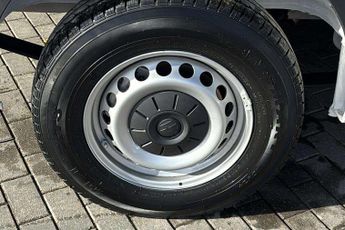 Volkswagen Crafter 2.0 TDI 140PS Commerce Plus High Roof Van