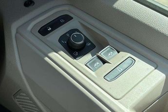 Volkswagen LT 2.0 TDI Life 5dr LWB DSG