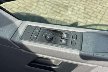 Volkswagen Transporter 2.0 BiTDI 204 Highline Kombi Van DSG