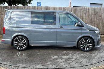 Volkswagen Transporter 2.0 TDI 150 Highline Kombi Van DSG