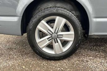 Volkswagen Transporter 2.0 BiTDI 204 Highline Kombi Van 4MOTION DSG