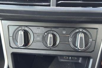 Volkswagen Polo 1.0 TSI Life 5dr
