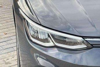 Volkswagen Golf 1.0 TSI Life 5dr