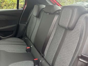 Peugeot 208 1.2 Hybrid 100 Allure 5dr e-DSC6