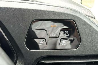 Volkswagen Caddy Maxi 2.0 TDI 122PS Commerce Plus Van DSG [Tech Pack]