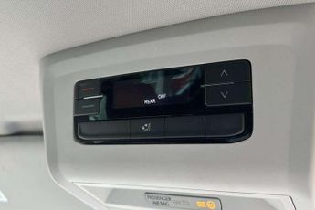 Volkswagen Caravelle 2.0 TDI SE 204 5dr LWB DSG