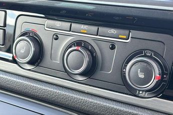 Volkswagen Transporter 2.0 BiTDI BMT 204 Highline Kombi Van 4MOTION DSG