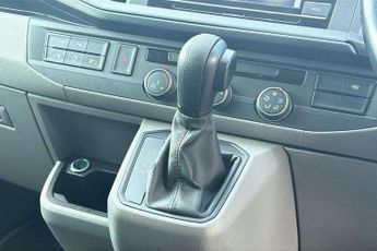 Volkswagen Transporter 2.0 BiTDI 199 Highline Kombi Van DSG
