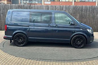Volkswagen Transporter 2.0 BiTDI 199 Highline Kombi Van DSG