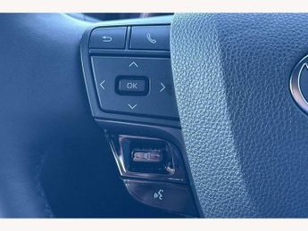 Toyota C-HR 2.0 PHEV Design 5dr CVT