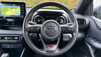 Toyota Yaris 1.5 Hybrid GR Sport 5dr CVT