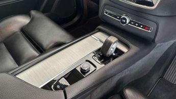 Volvo XC90 2.0 B5D [235] Momentum 5dr AWD Geartronic