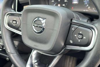 Volvo XC40 1.5 T3 [163] R DESIGN 5dr Geartronic