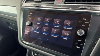 Volkswagen Tiguan 2.0 TDi 150 4Motion R-Line Tech 5dr DSG