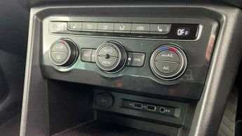 Volkswagen Tiguan 2.0 TDi 150 4Motion R-Line Tech 5dr DSG