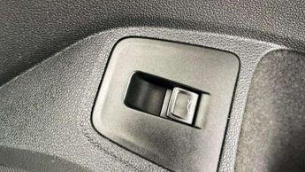 Volkswagen Tiguan 2.0 TDi 150 4Motion R-Line Tech 5dr DSG