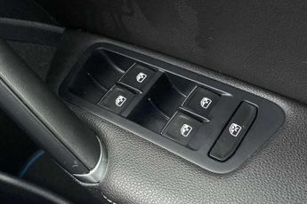 Volkswagen Golf GTE 1.4 TSI GTE Advance 5dr DSG