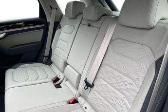 Volkswagen Touareg 3.0 TSI eHybrid 4Motion Elegance 5dr Tip Auto
