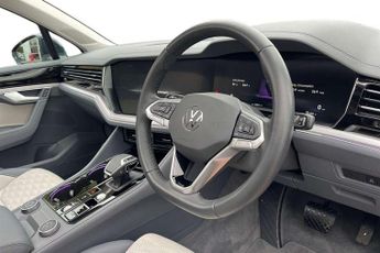 Volkswagen Touareg 3.0 TSI eHybrid 4Motion Elegance 5dr Tip Auto