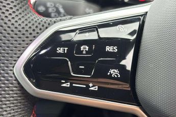 Volkswagen Golf GTI 2.0 TSI GTI 5dr DSG